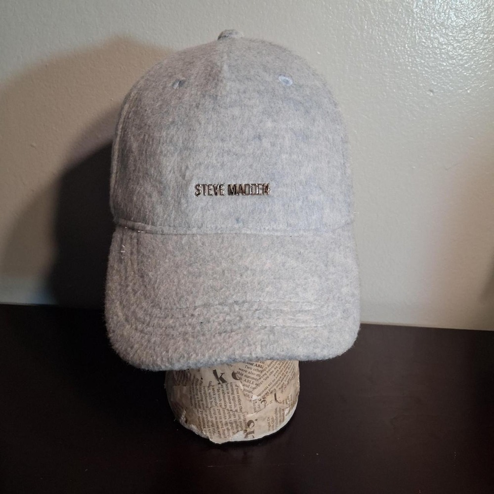 Womens Steve Madden pale‎ blue baseball cap with metal logo